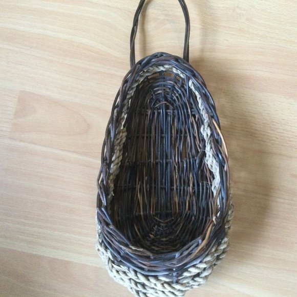 Decorative Wicker Wall Pocket Boho Planter 12" Basket - Picture 2 of 14